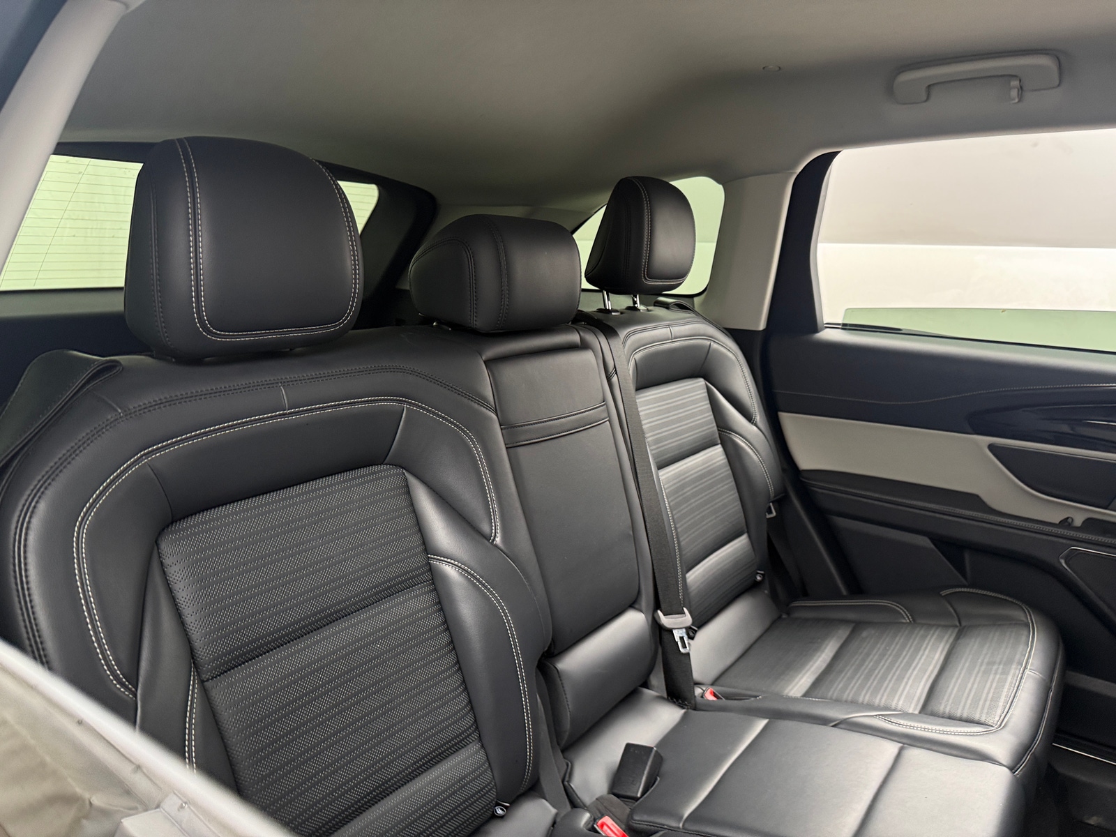 Thumbnail: 2024 Lincoln Nautilus - 5