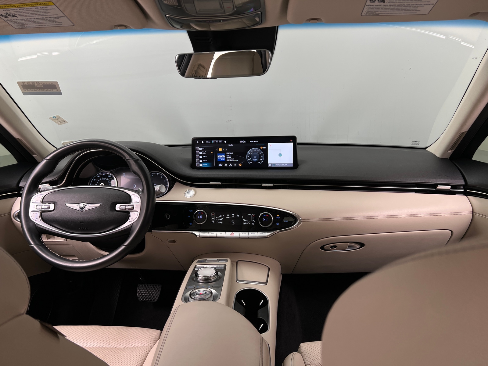 Thumbnail: 2022 Genesis GV70 - 2