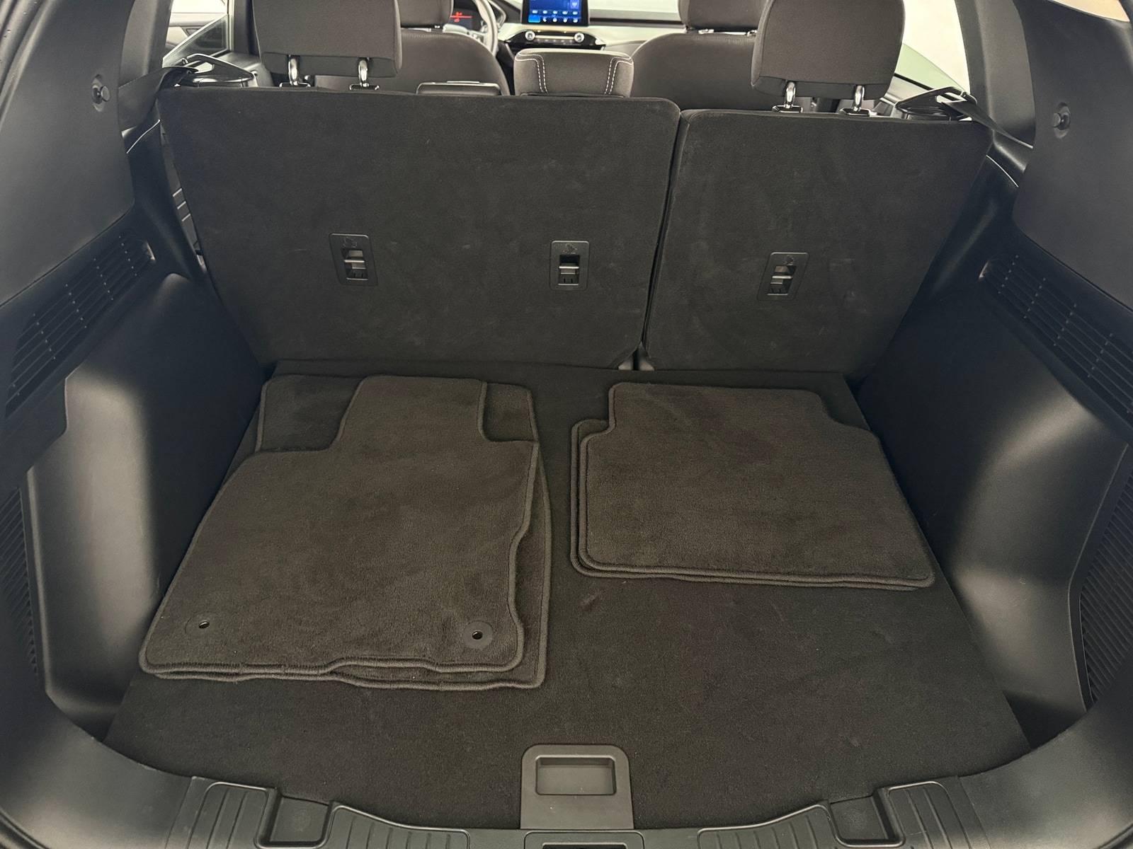 Thumbnail: 2025 Ford Escape - 7