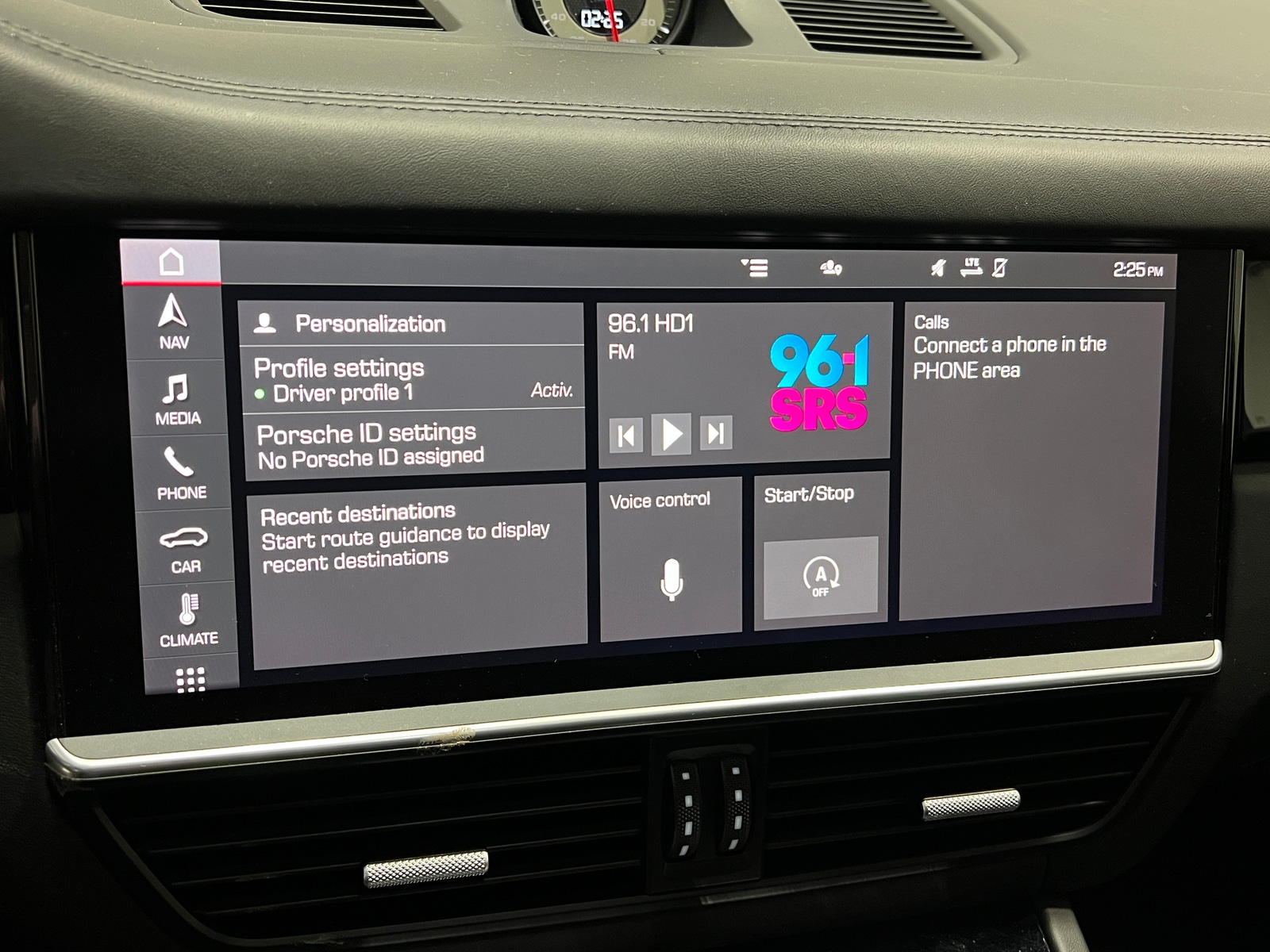 Thumbnail: 2021 Porsche  - 3