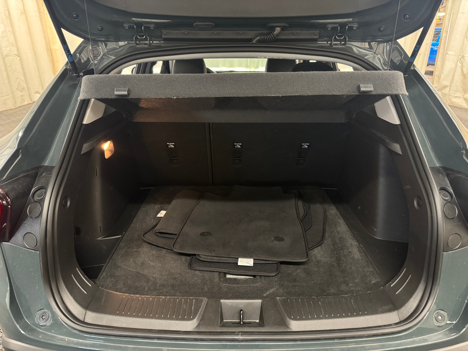 Thumbnail: 2025 Chevrolet Trax - 7