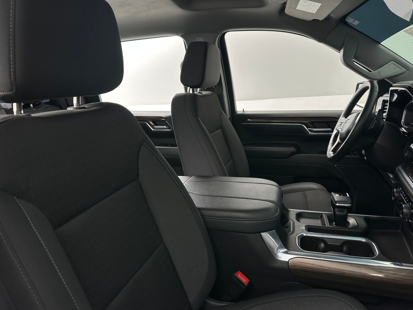 Thumbnail: 2024 Chevrolet Silverado 1500 - 2