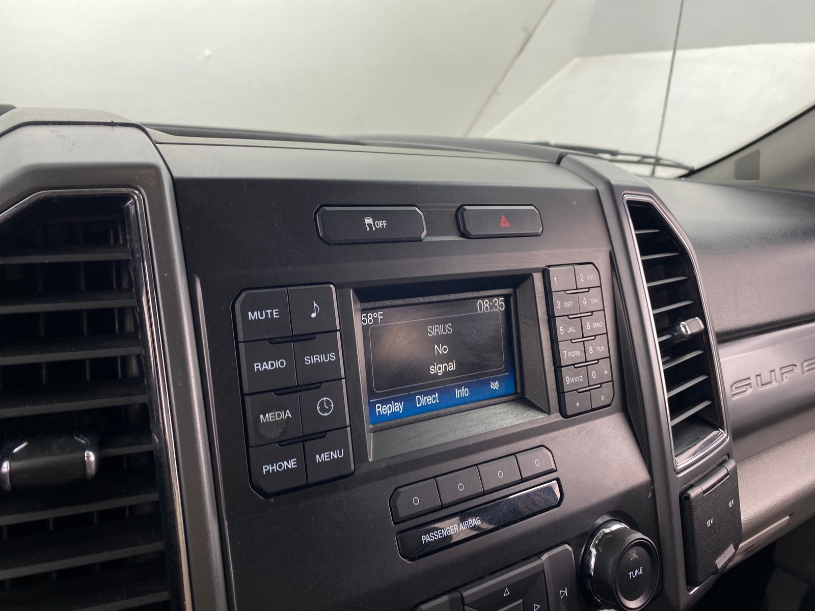 Thumbnail: 2019 Ford Econoline - 4