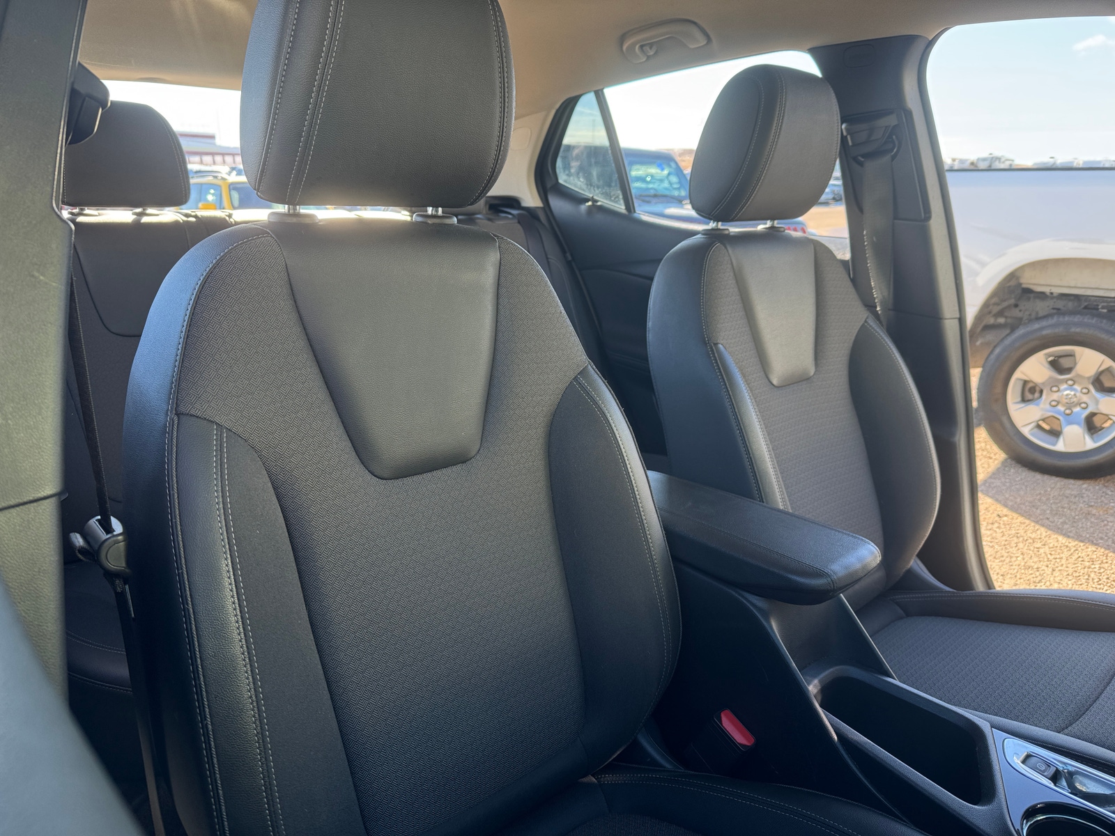 Thumbnail: 2025 Buick Encore GX - 2