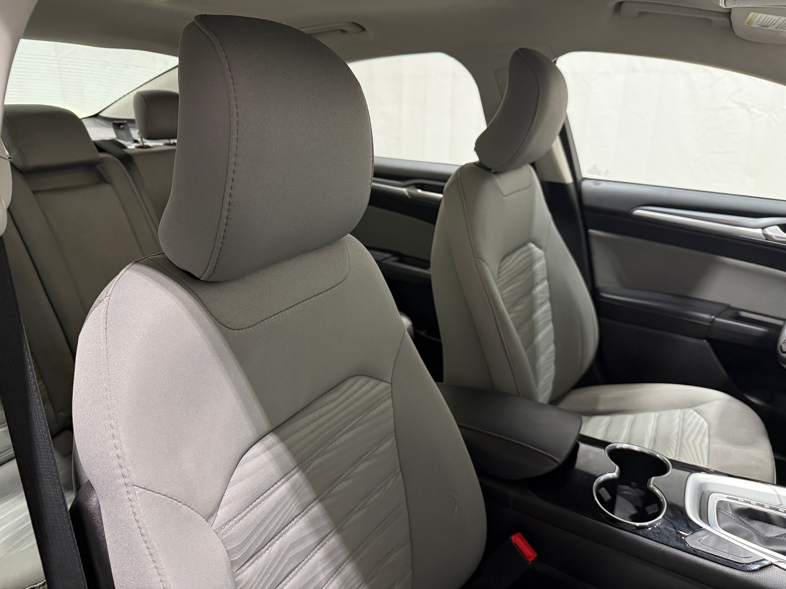 Thumbnail: 2016 Ford Fusion - 2