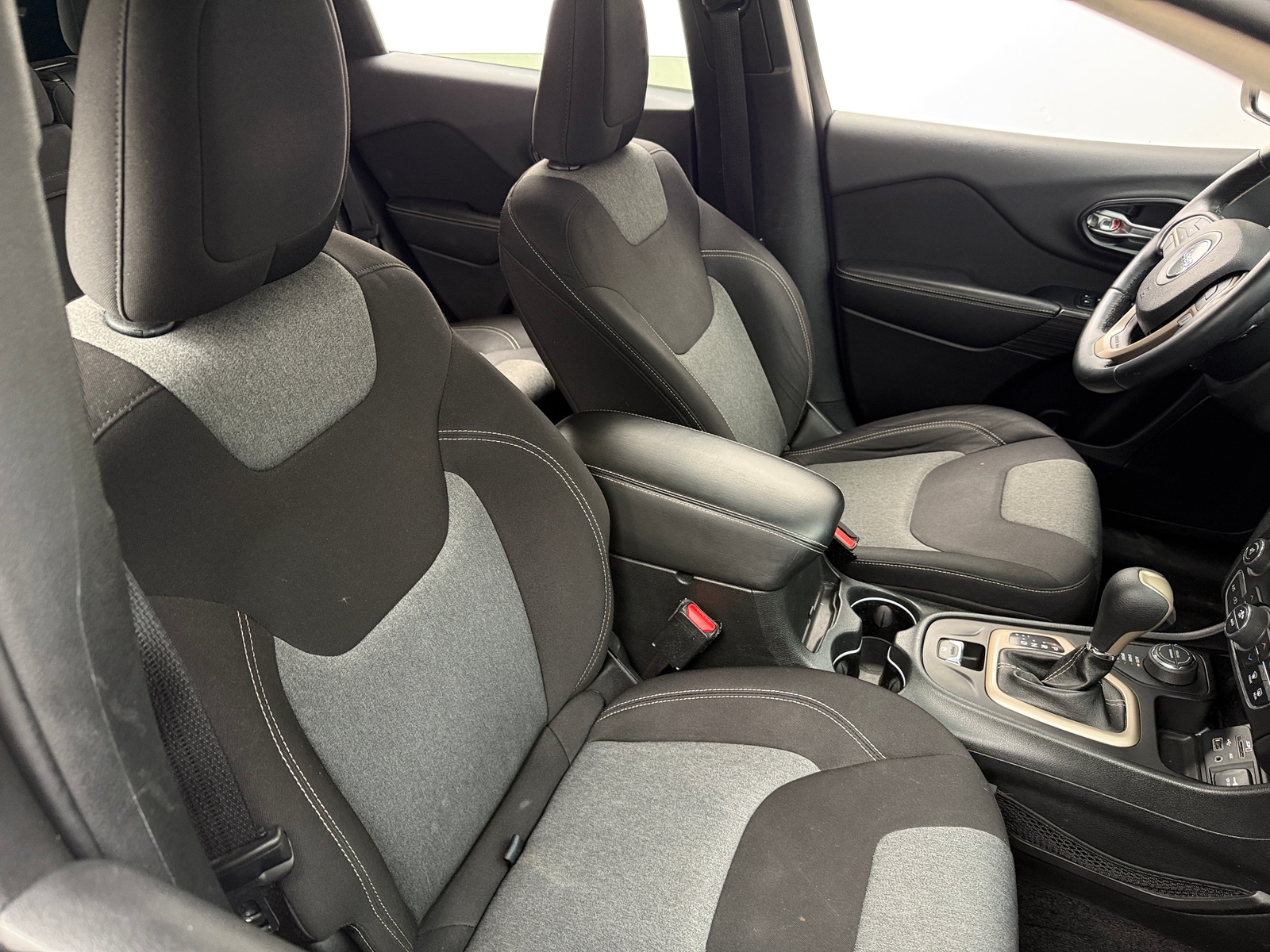 Thumbnail: 2014 Jeep Cherokee - 2