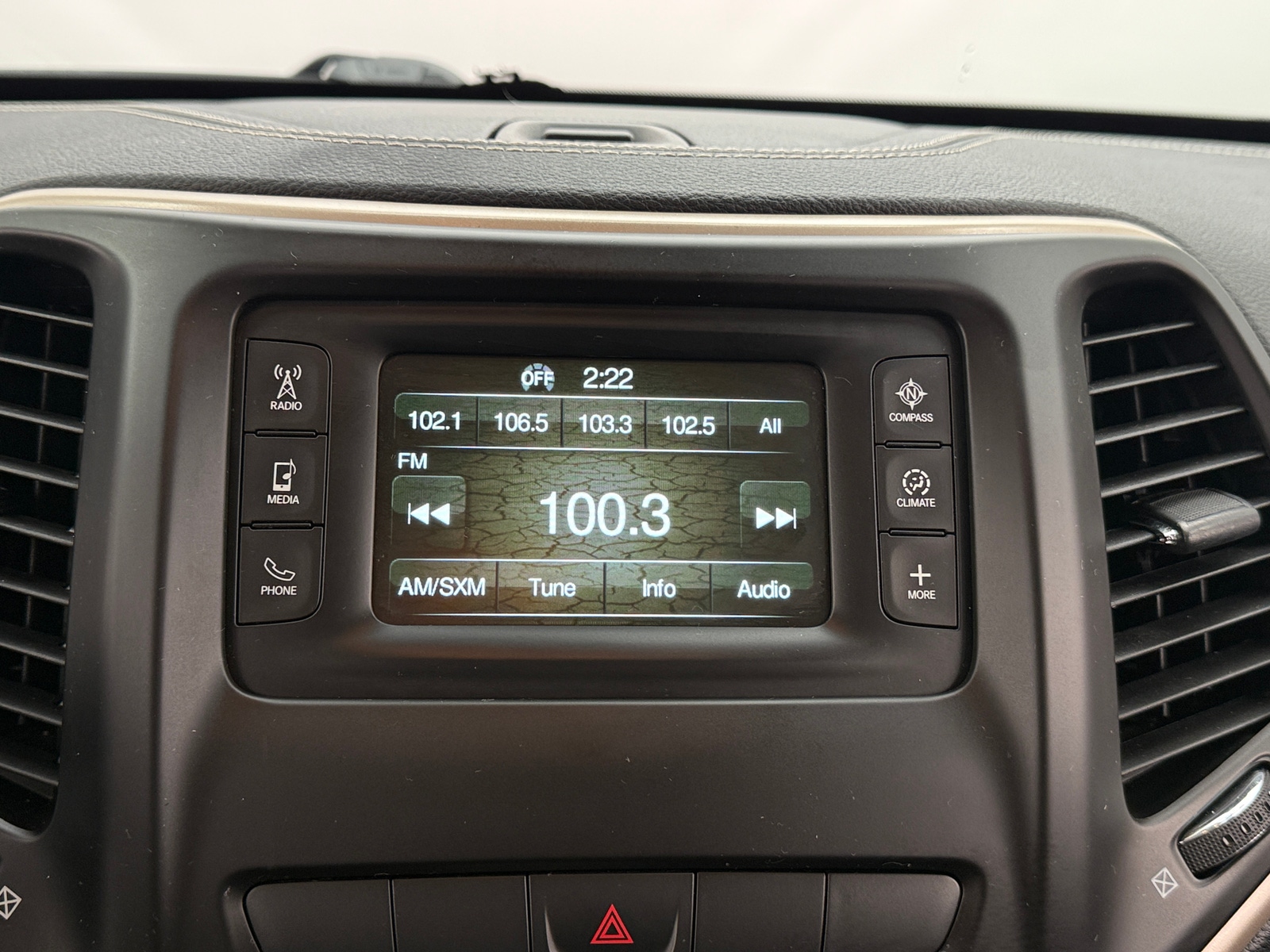 Thumbnail: 2014 Jeep Cherokee - 4