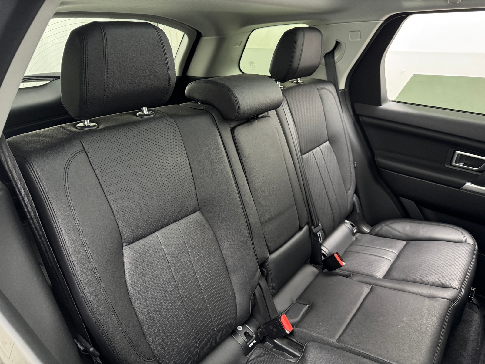 Thumbnail: 2019 Land Rover Discovery Sport - 5