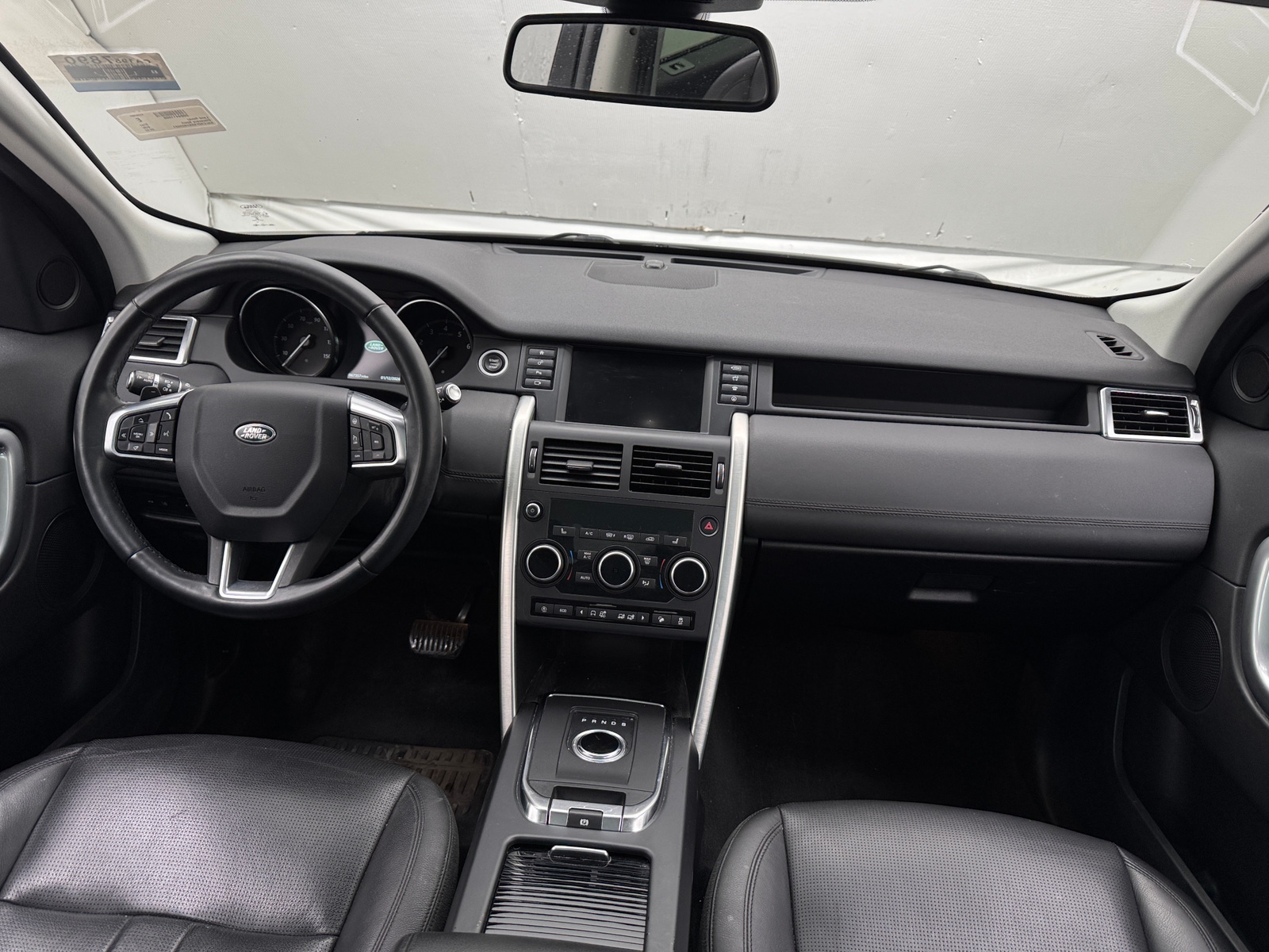 Thumbnail: 2019 Land Rover Discovery Sport - 2