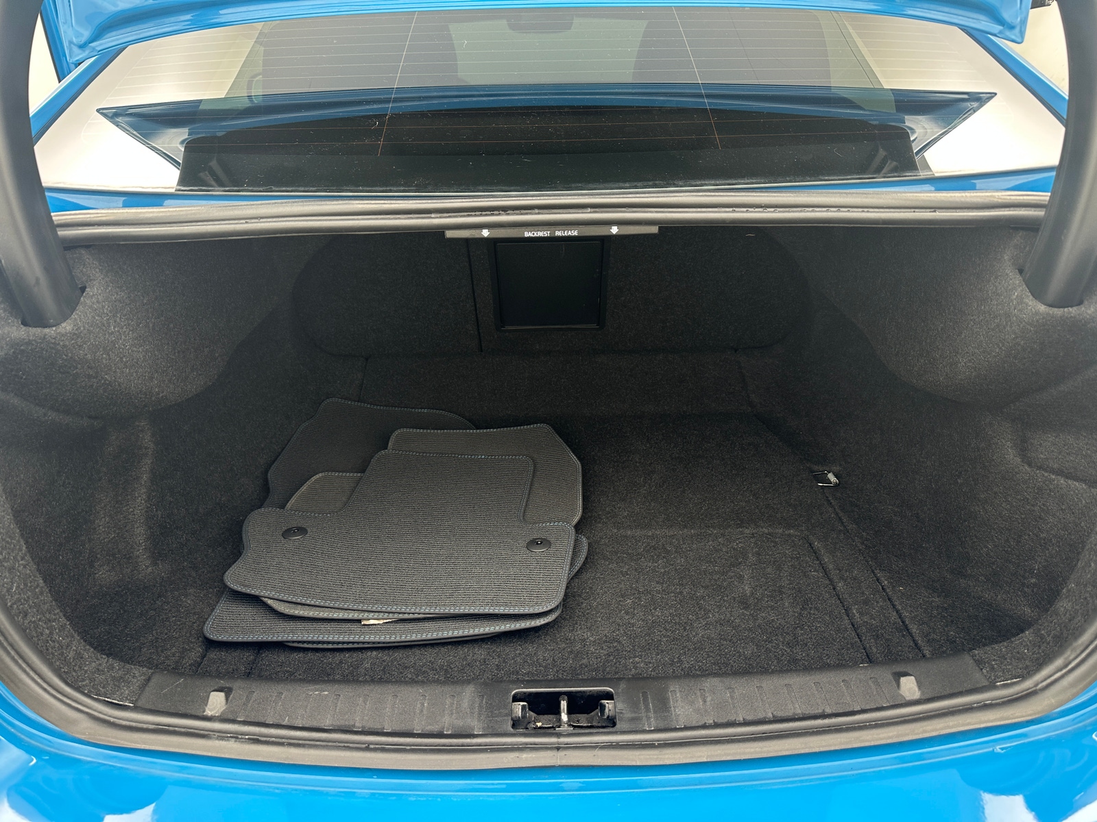 Thumbnail: 2017 Volvo S60 - 6