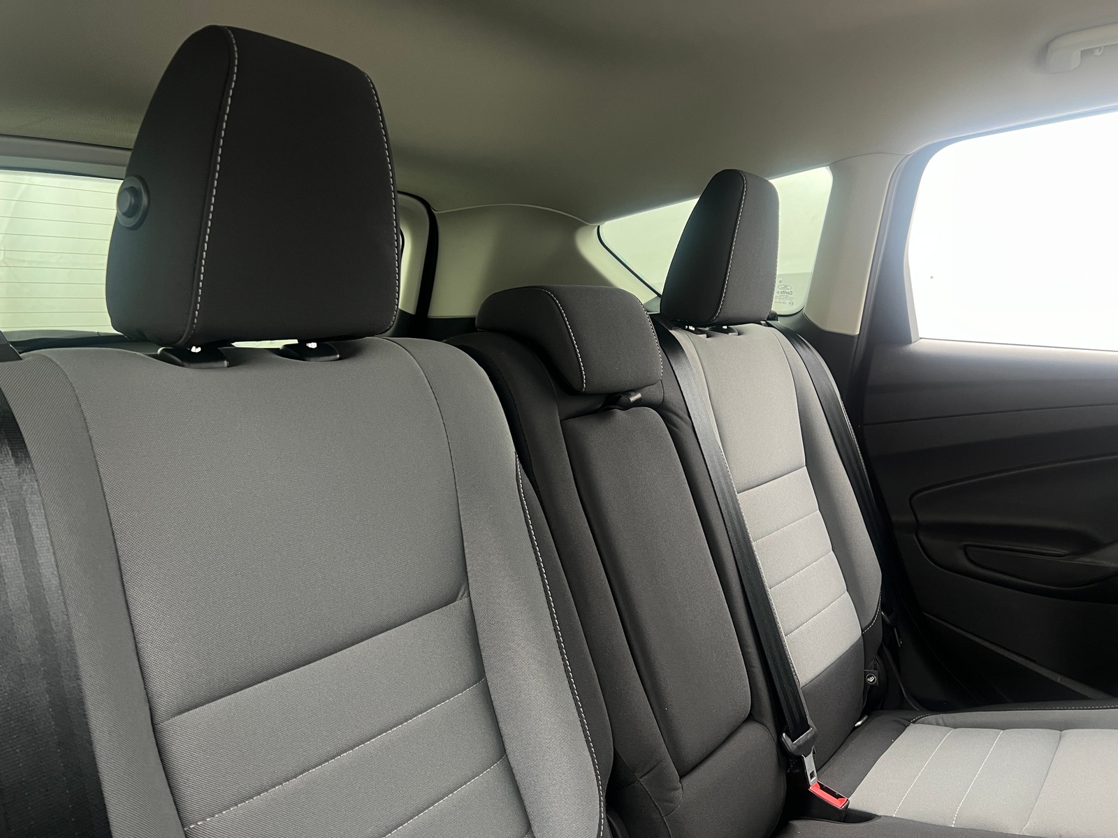 Thumbnail: 2016 Ford Escape - 6