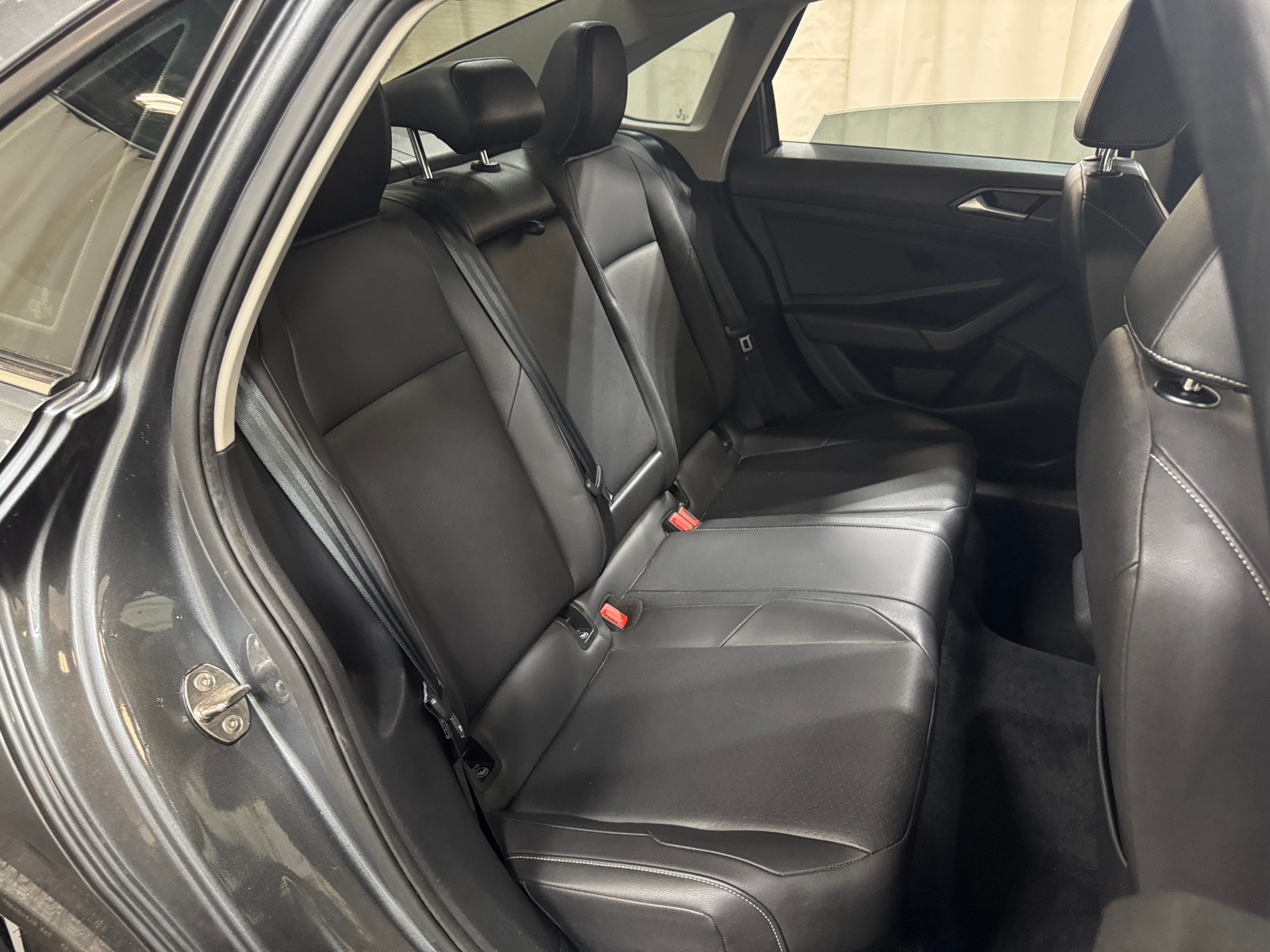 Thumbnail: 2020 Volkswagen Jetta - 4