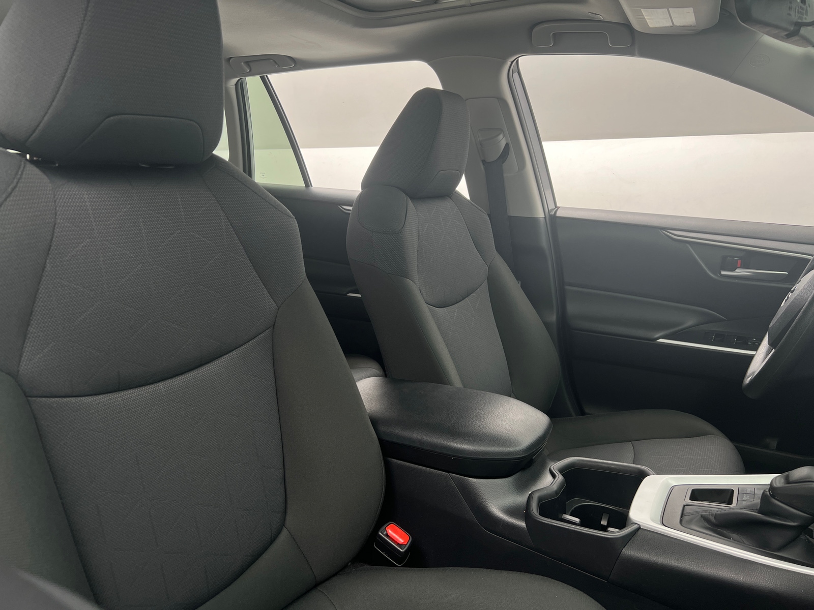 Thumbnail: 2025 Toyota RAV4 - 2