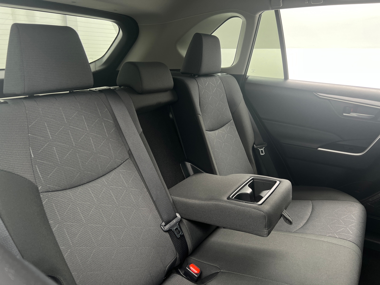 Thumbnail: 2025 Toyota RAV4 - 6