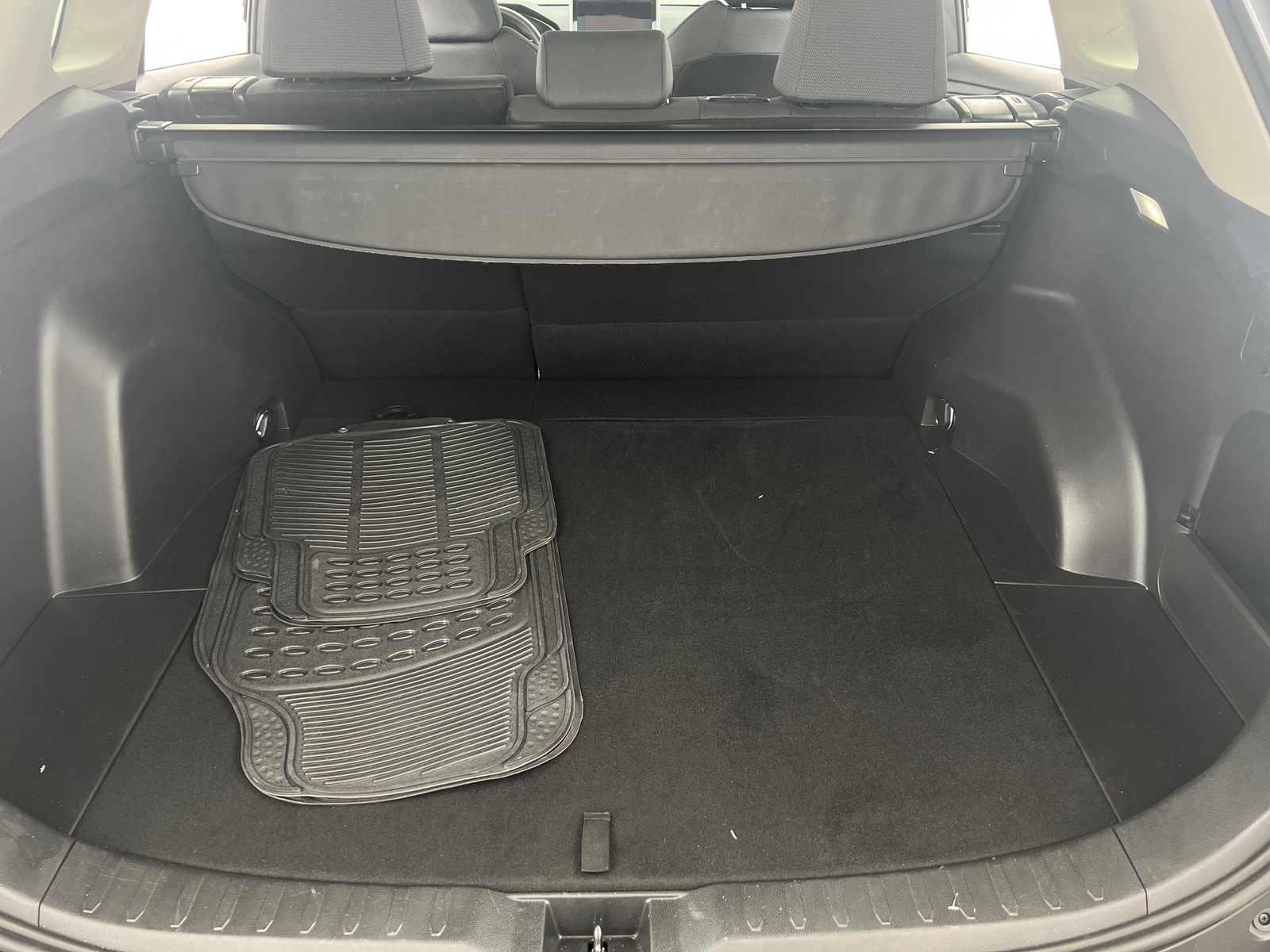 Thumbnail: 2025 Toyota RAV4 - 7