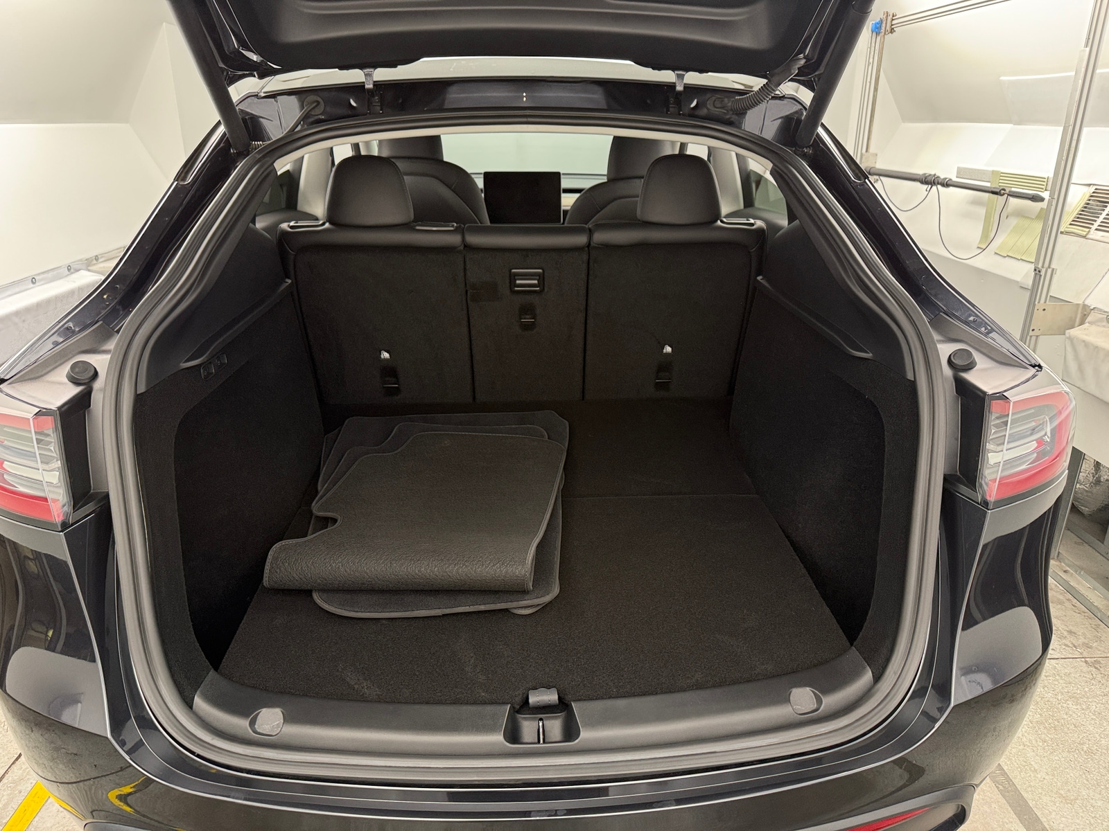 Thumbnail: 2024 Tesla Model Y - 6