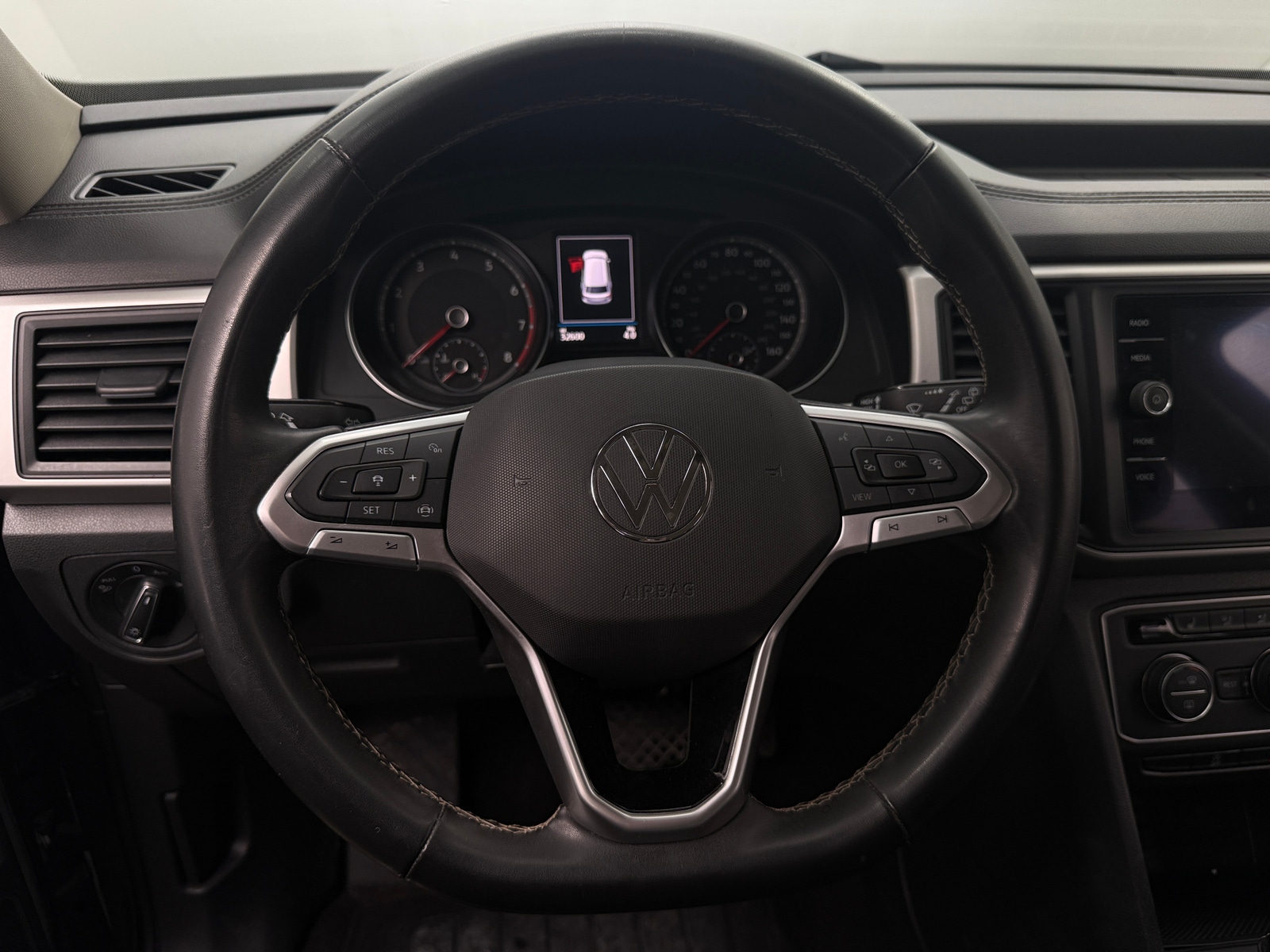 Thumbnail: 2021 Volkswagen Atlas - 4