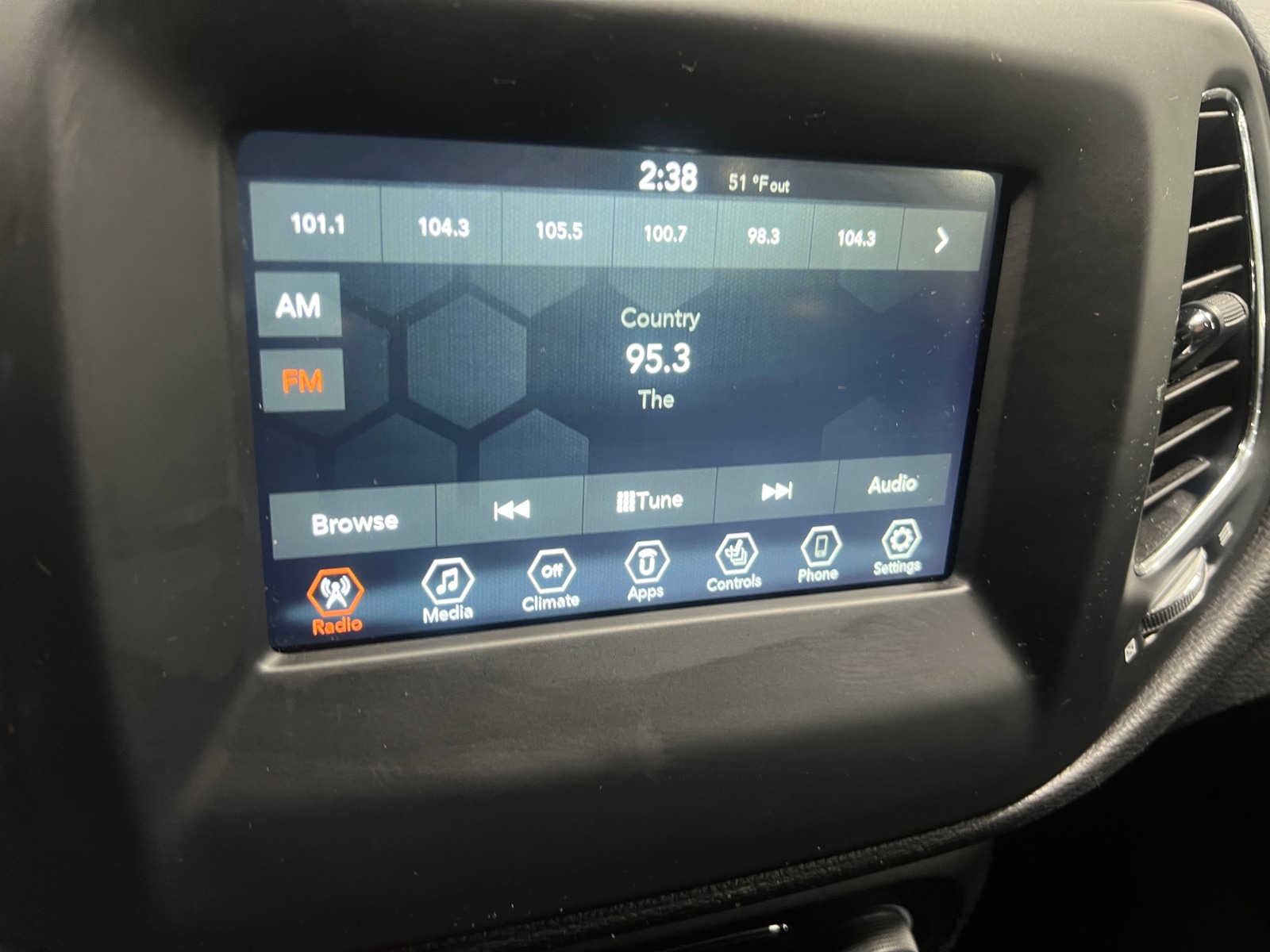 Thumbnail: 2021 Jeep Compass - 4