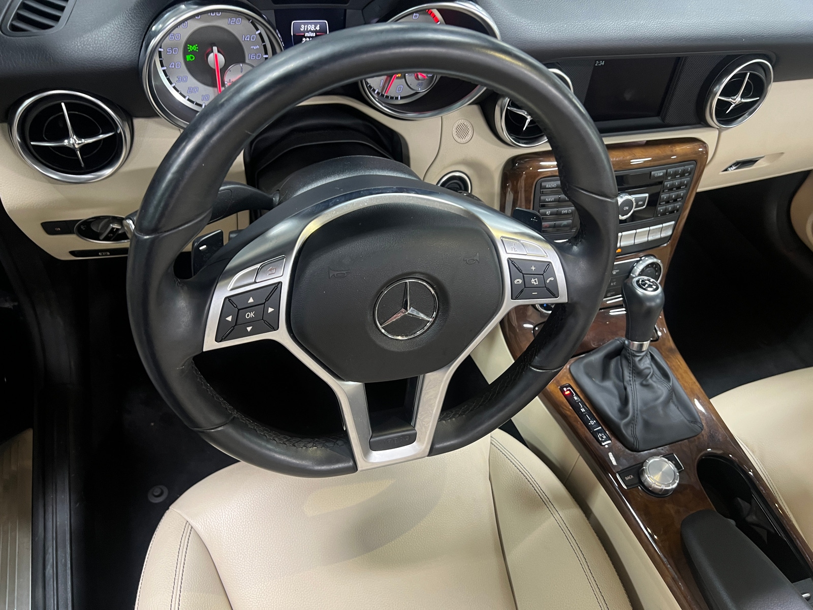 Thumbnail: 2014 Mercedes-Benz SLK - 5