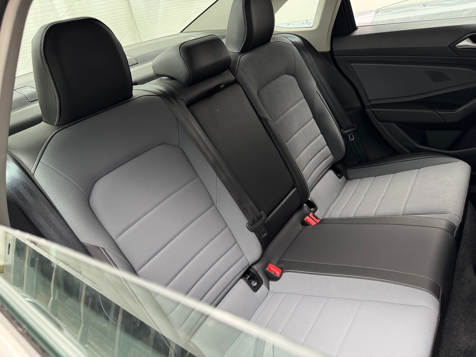 Thumbnail: 2025 Volkswagen Jetta - 5