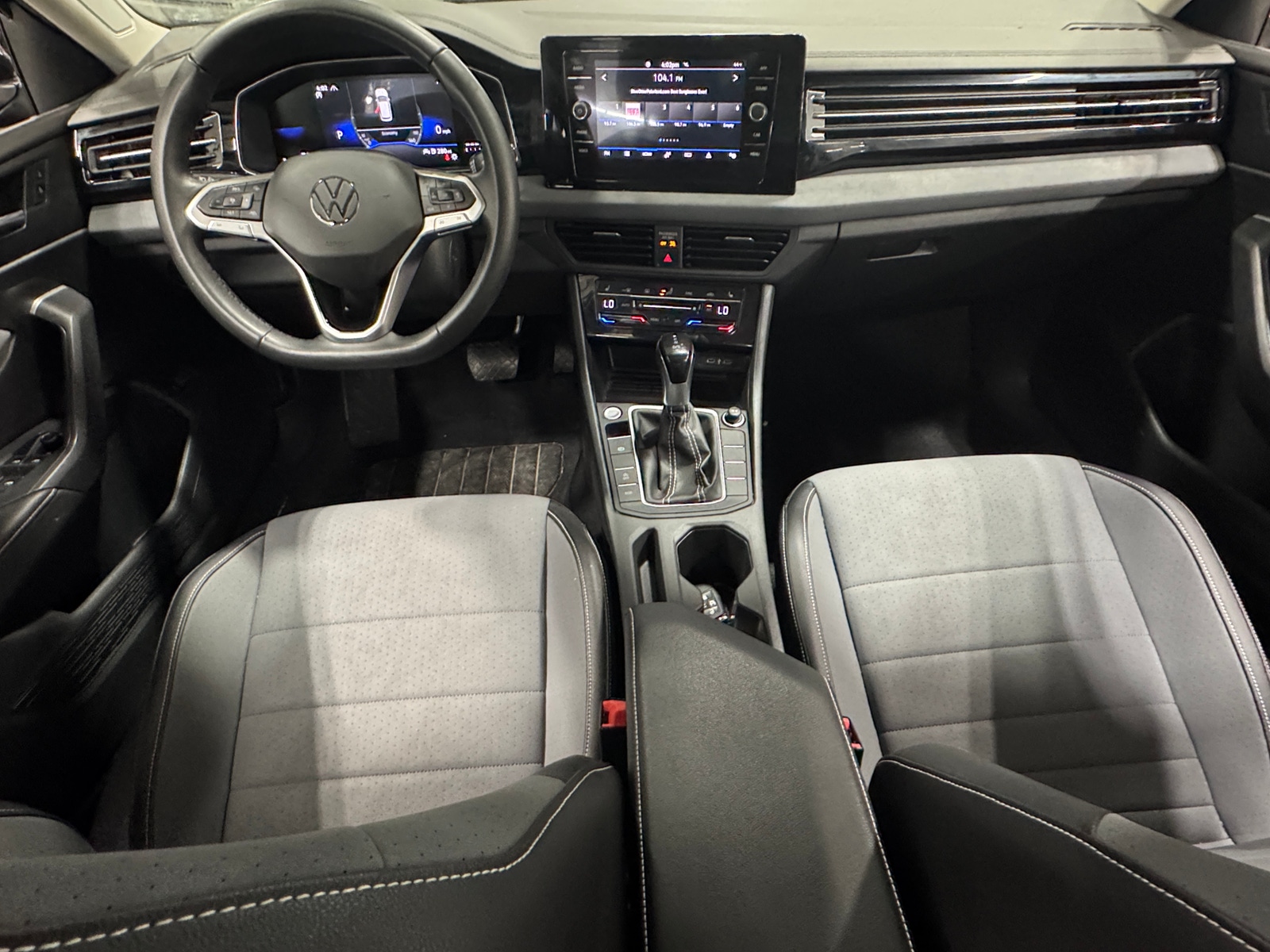 Thumbnail: 2025 Volkswagen Jetta - 2