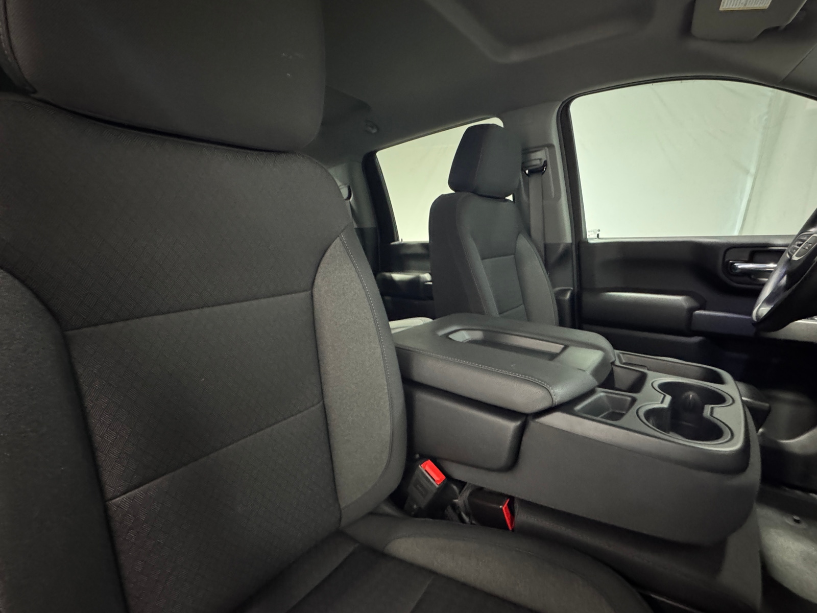 Thumbnail: 2025 GMC Sierra 2500 - 2