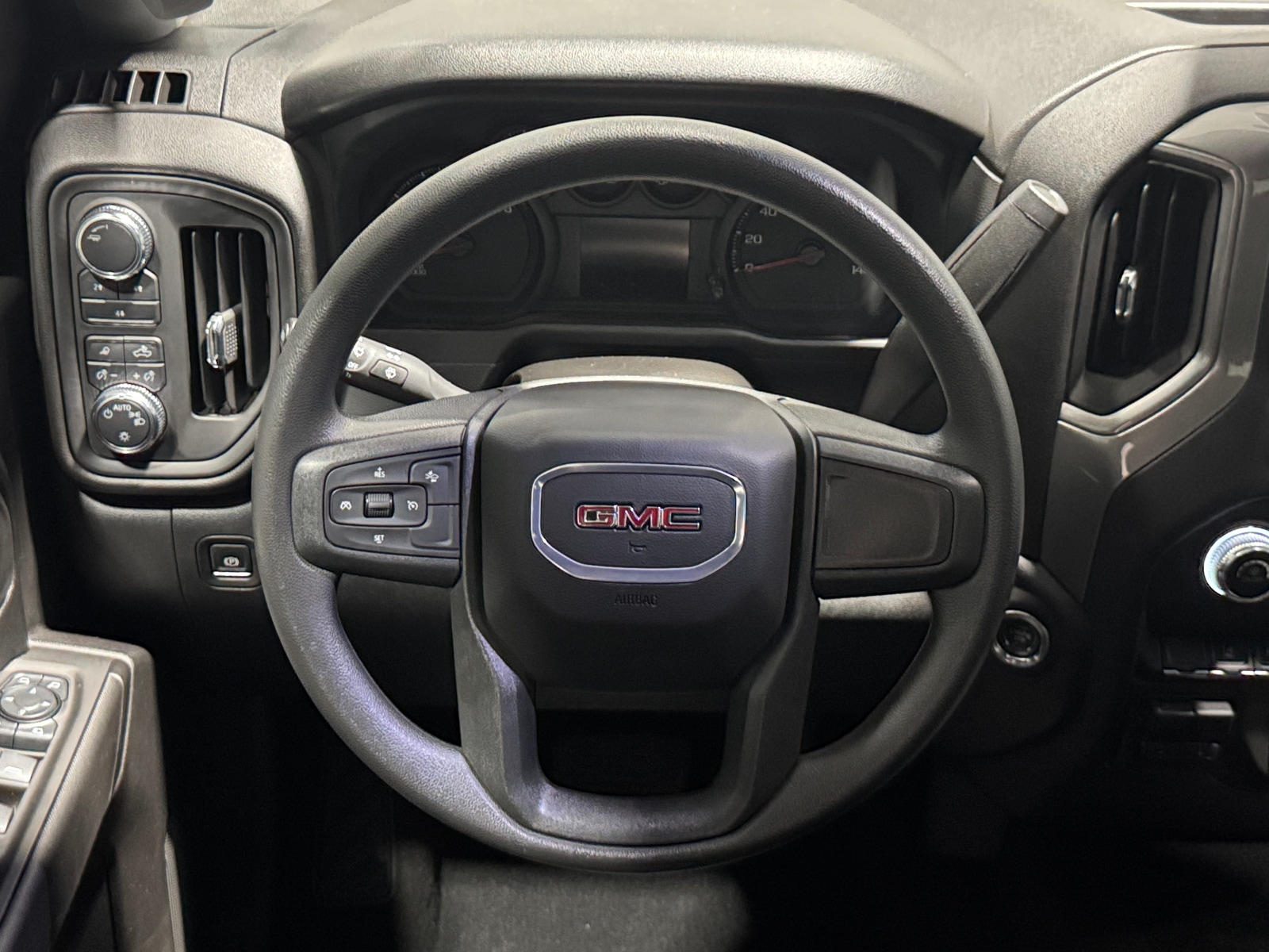 Thumbnail: 2025 GMC Sierra 2500 - 5