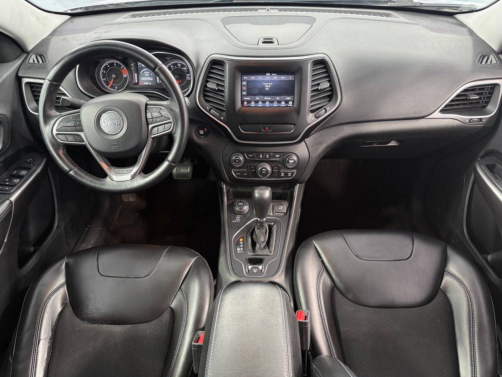 Thumbnail: 2019 Jeep Cherokee - 3