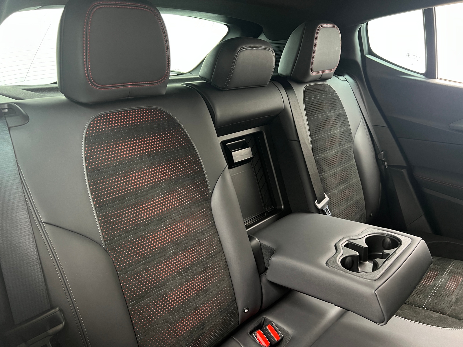 Thumbnail: 2024 Dodge Hornet - 5