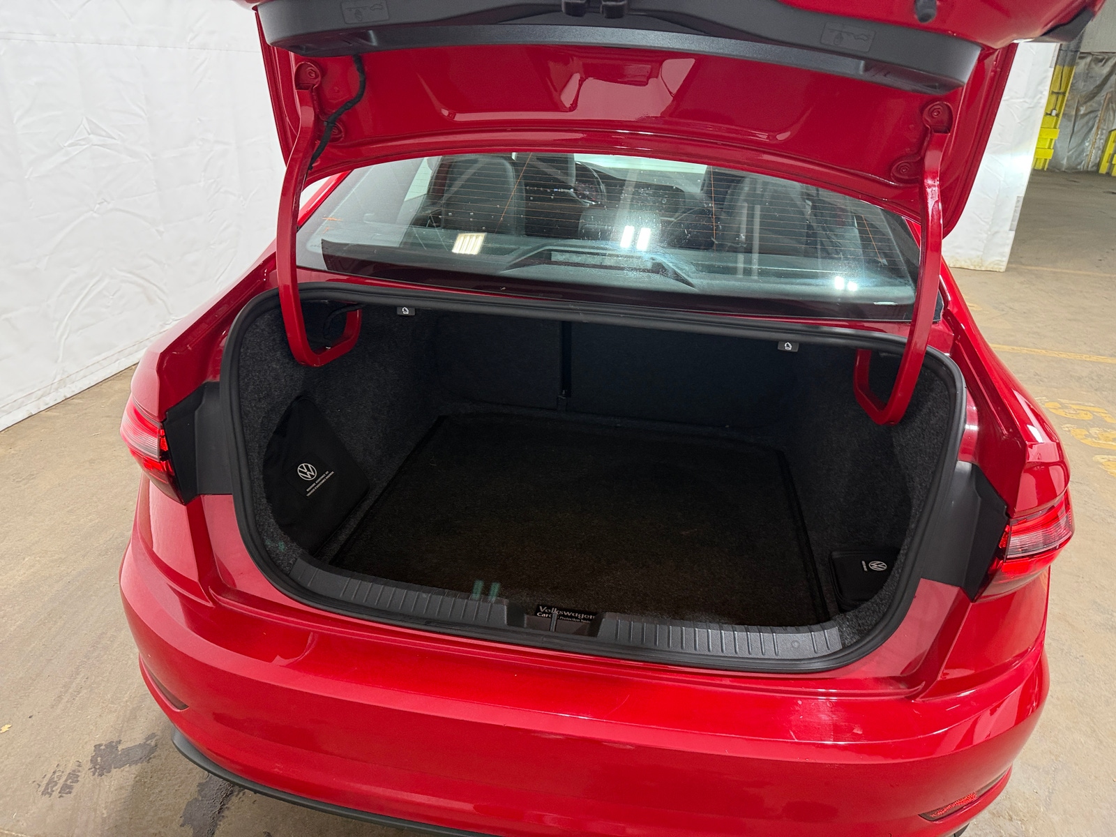 Thumbnail: 2021 Volkswagen Jetta - 7