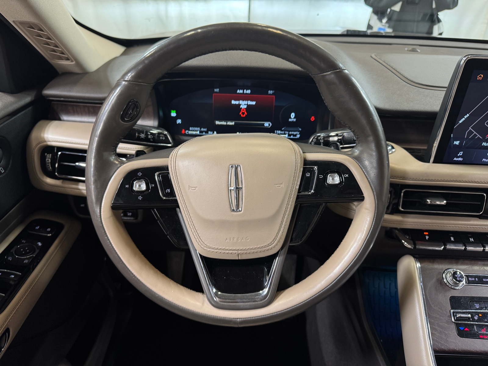 Thumbnail: 2021 Lincoln Aviator - 4