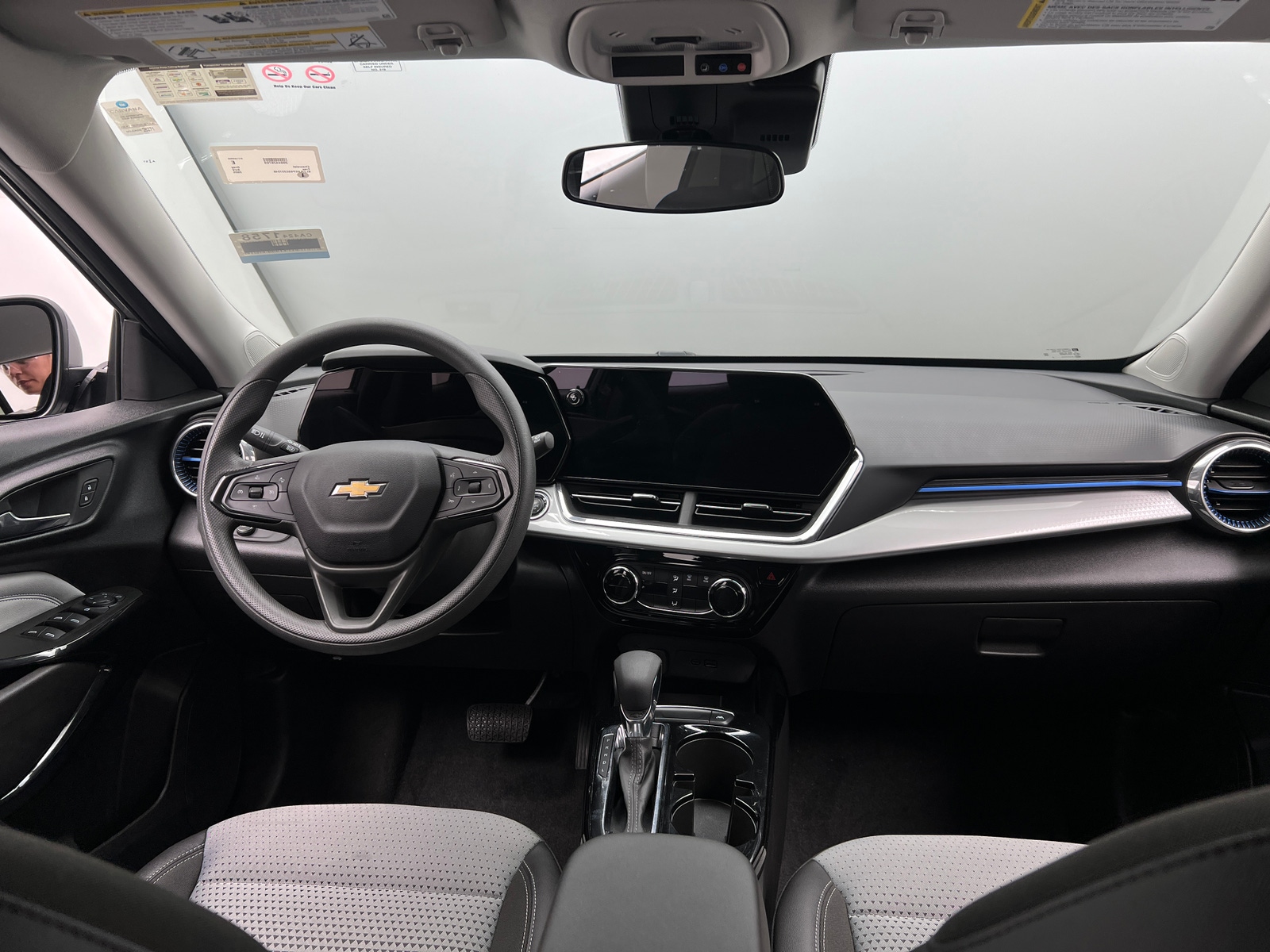 Thumbnail: 2025 Chevrolet Trax - 3