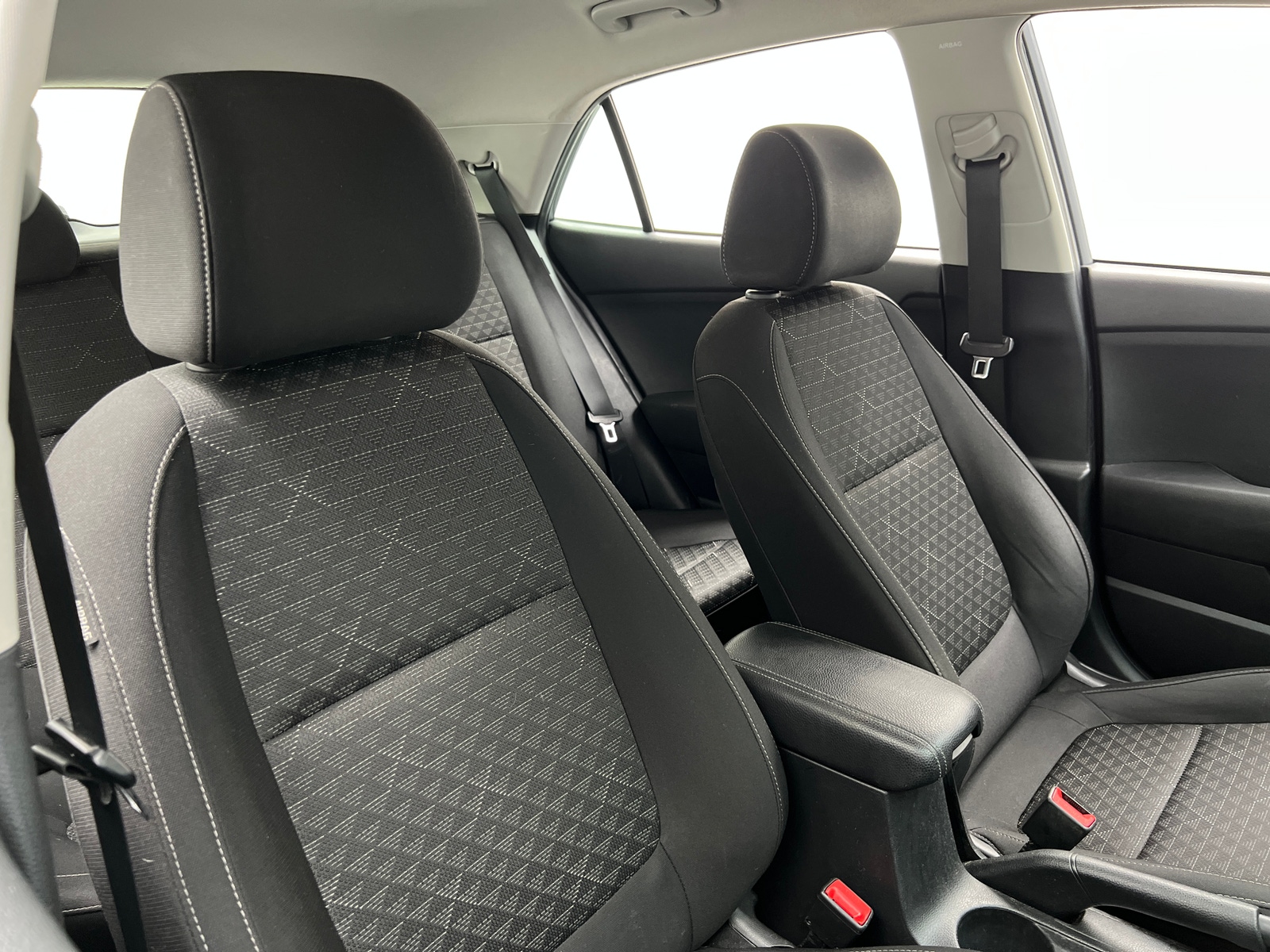 Thumbnail: 2020 Kia Rio - 2