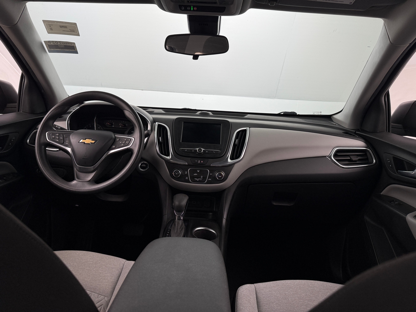 Thumbnail: 2022 Chevrolet Equinox - 3