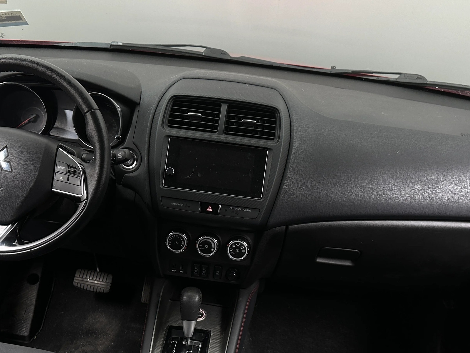 Thumbnail: 2018 Mitsubishi Outlander Sport - 3