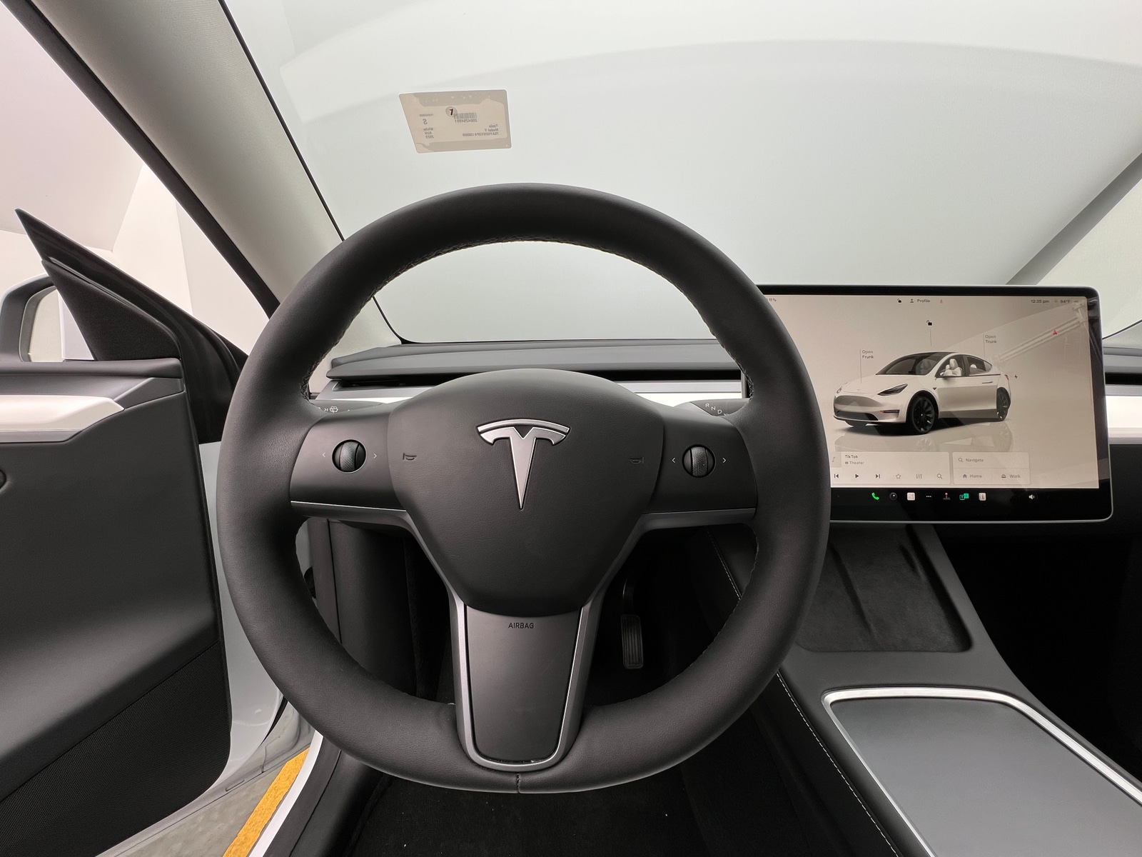 Thumbnail: 2023 Tesla Model Y - 4