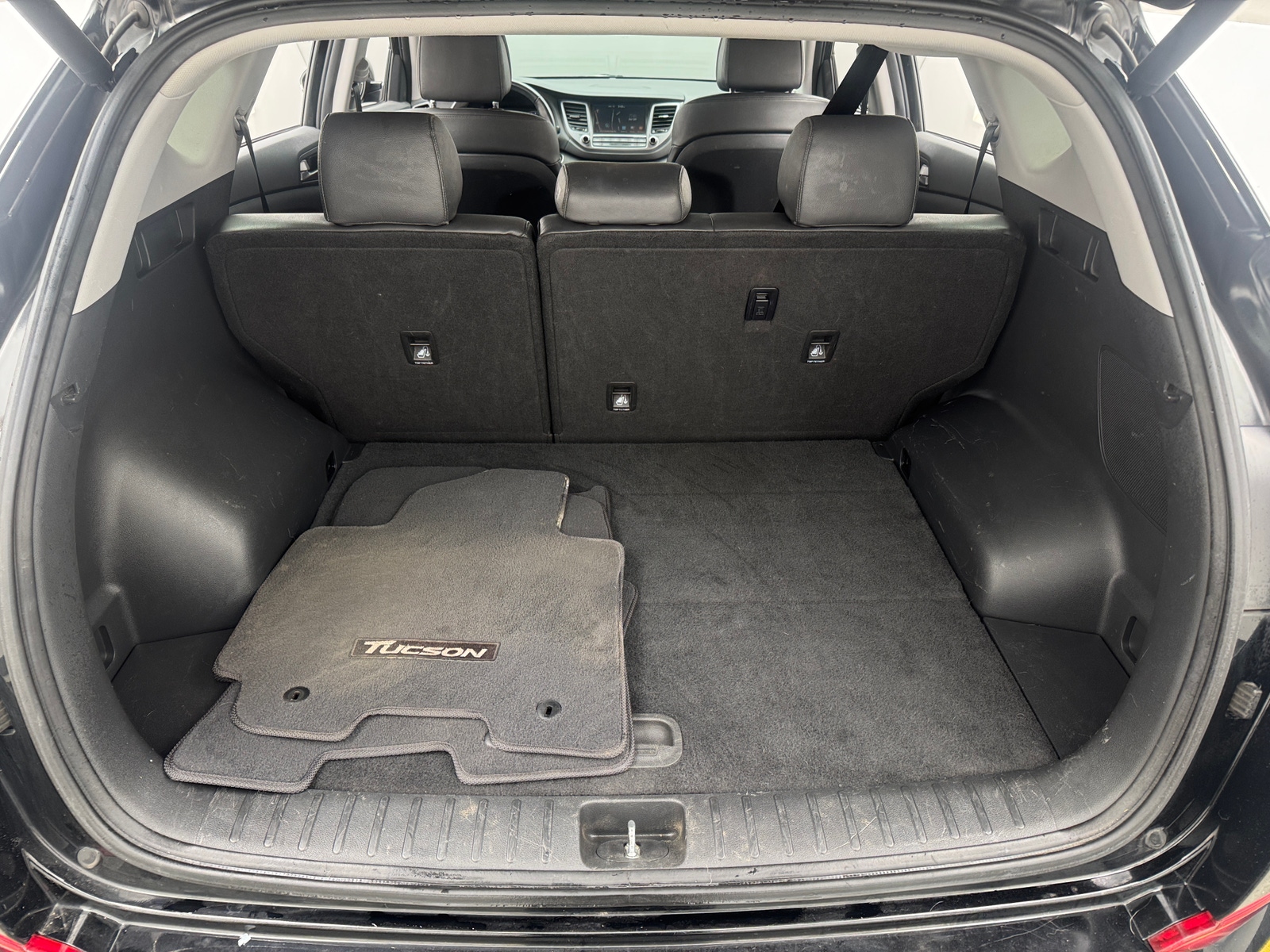 Thumbnail: 2016 Hyundai Tucson - 6