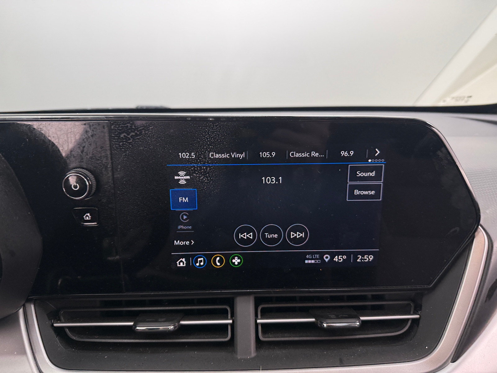 Thumbnail: 2025 Chevrolet Trax - 4