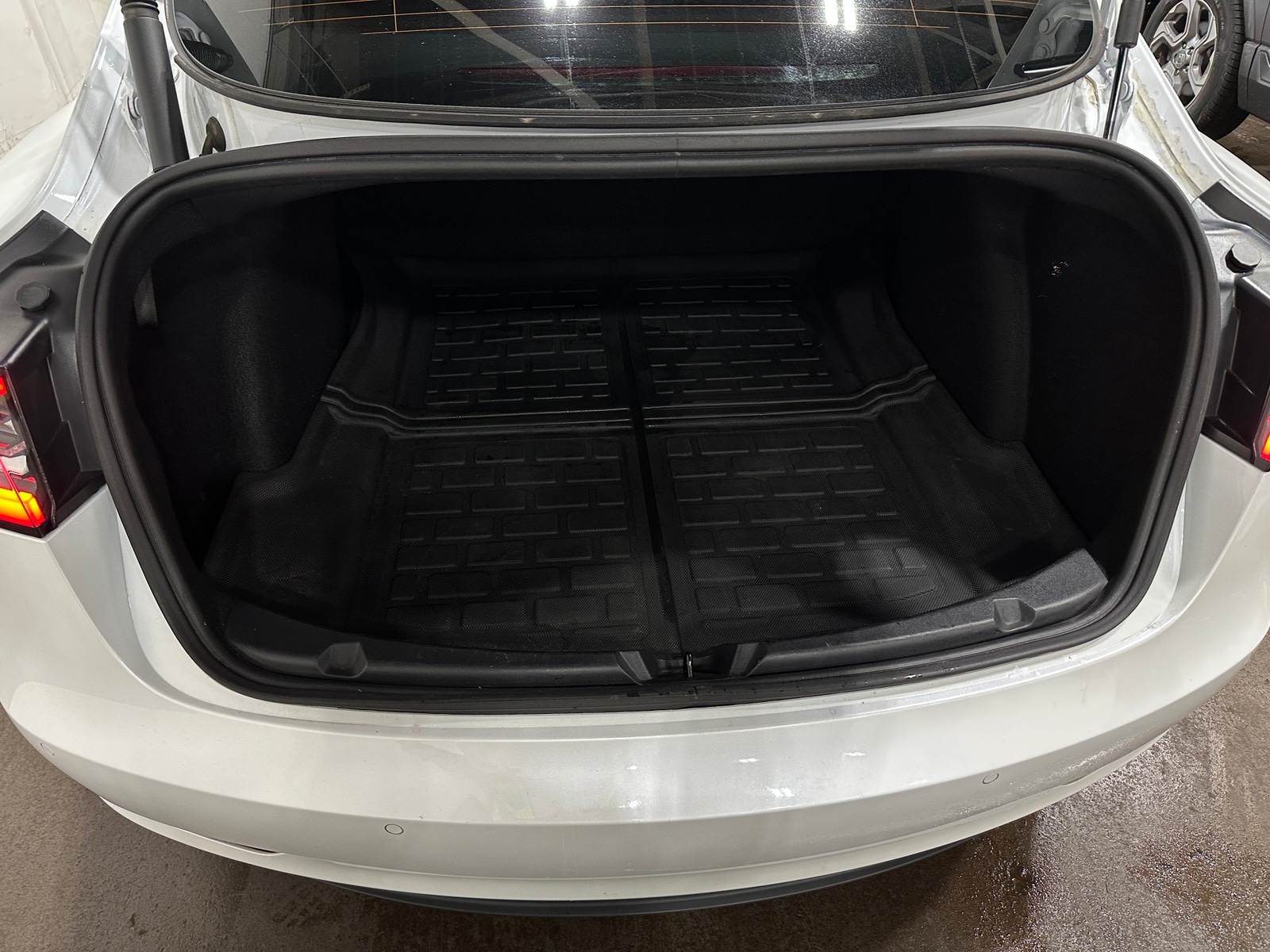 Thumbnail: 2022 Tesla Model 3 - 6