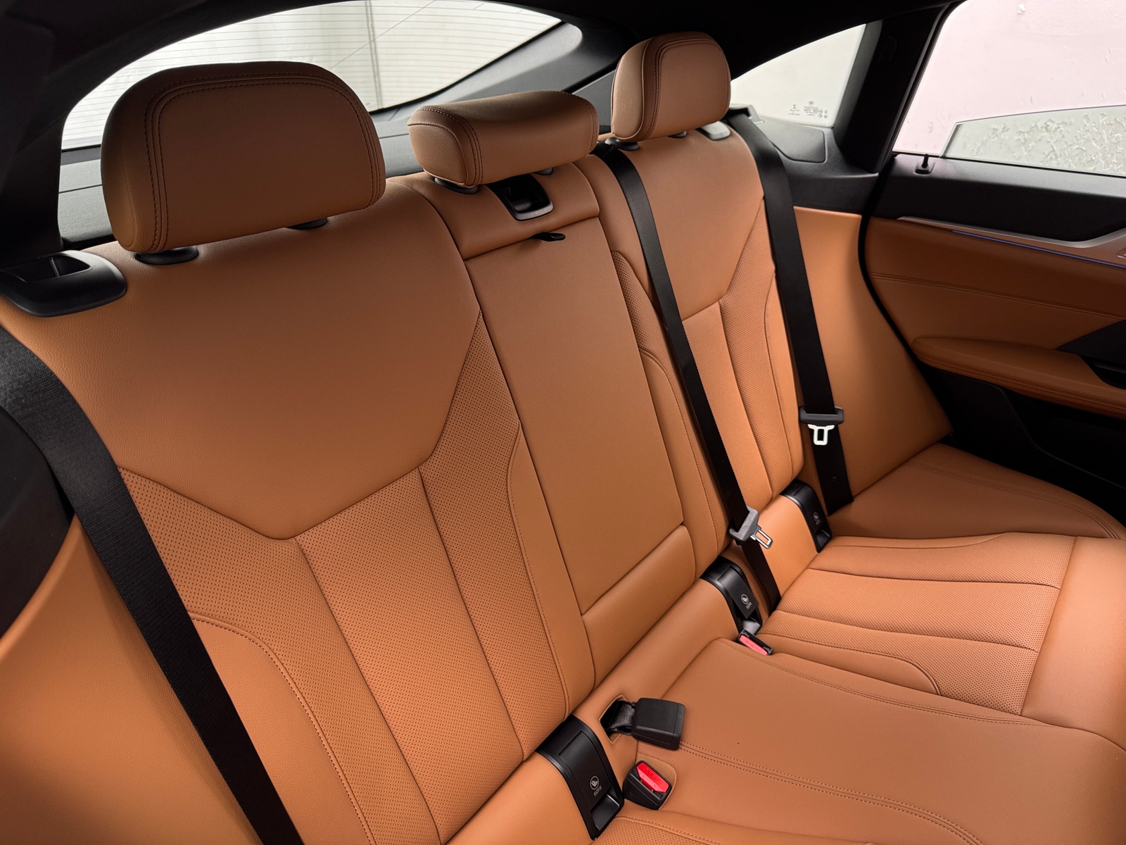 Thumbnail: 2023 BMW i4 - 5