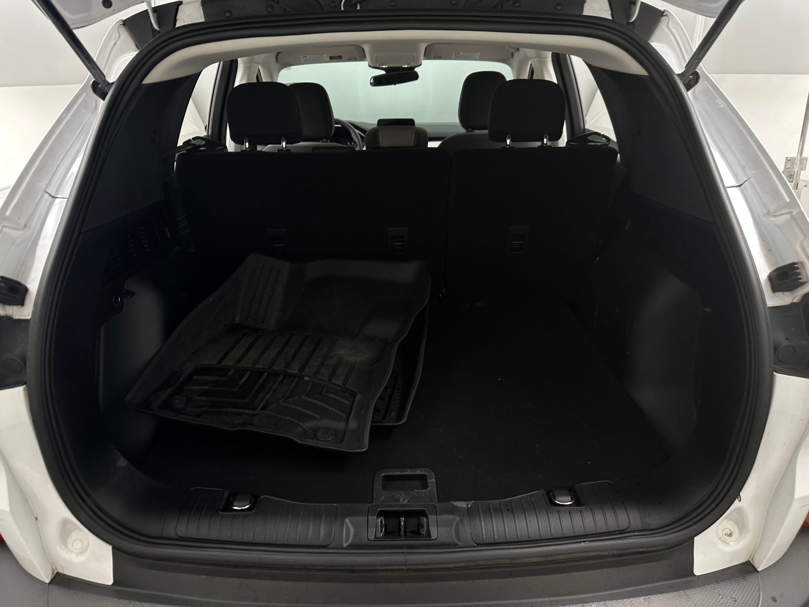 Thumbnail: 2022 Ford Escape - 7