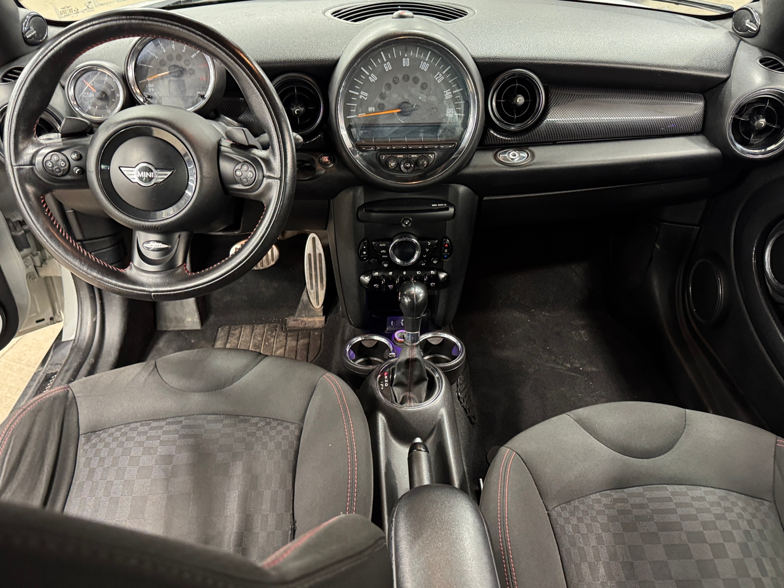 Thumbnail: 2015 MINI Cooper Convertible - 3