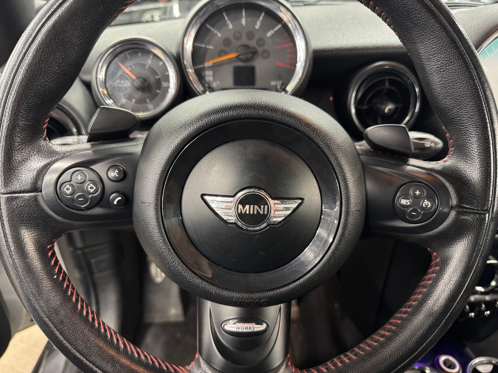 Thumbnail: 2015 MINI Cooper Convertible - 5