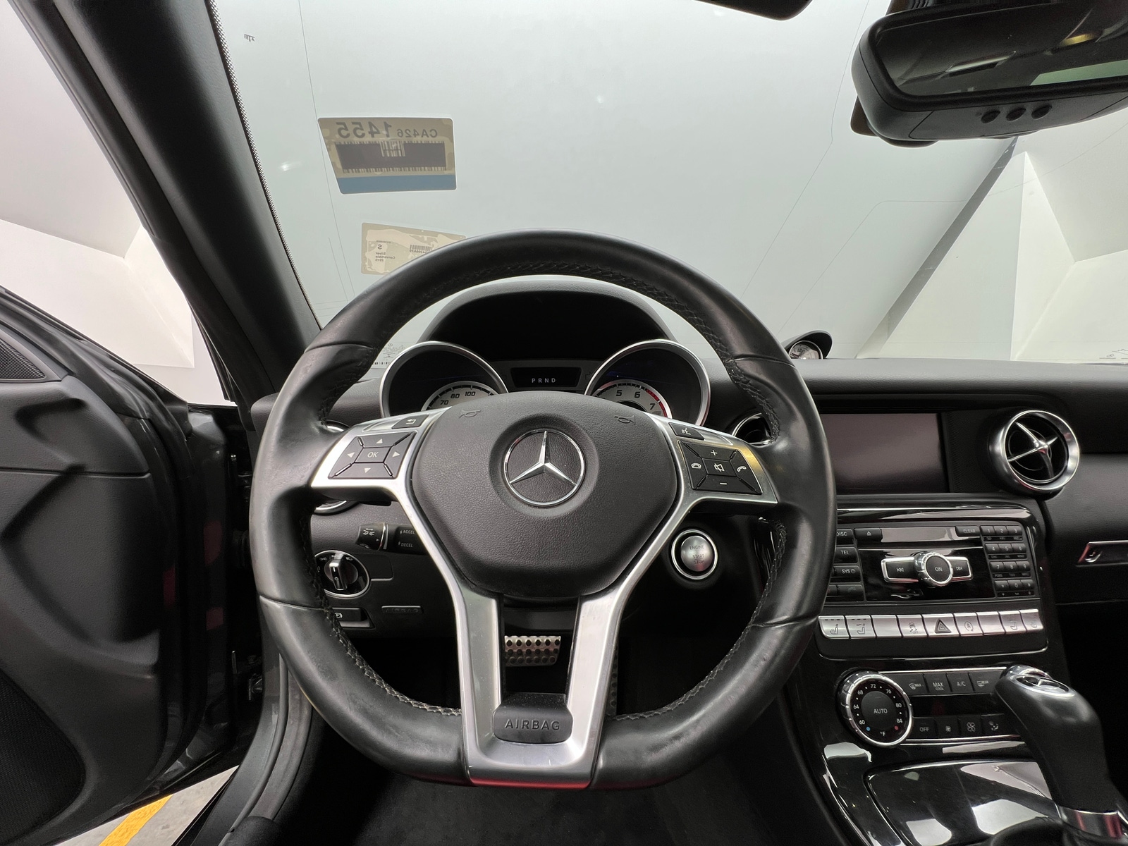 Thumbnail: 2015 Mercedes-Benz SLK - 4