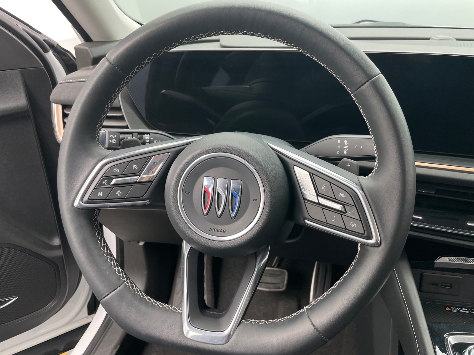 Thumbnail: 2025 Buick Envision - 4