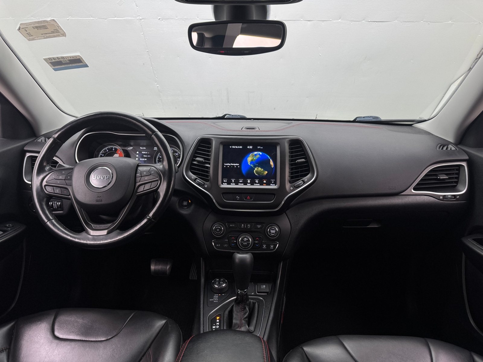 Thumbnail: 2019 Jeep Cherokee - 3