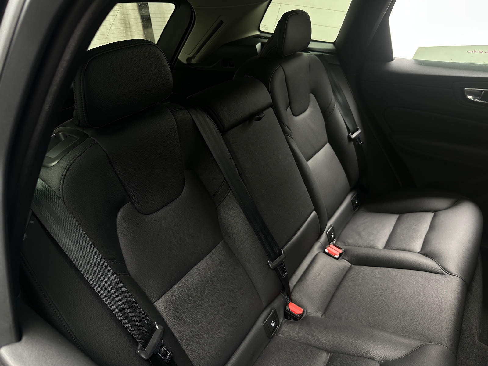 Thumbnail: 2023 Volvo XC60 - 5