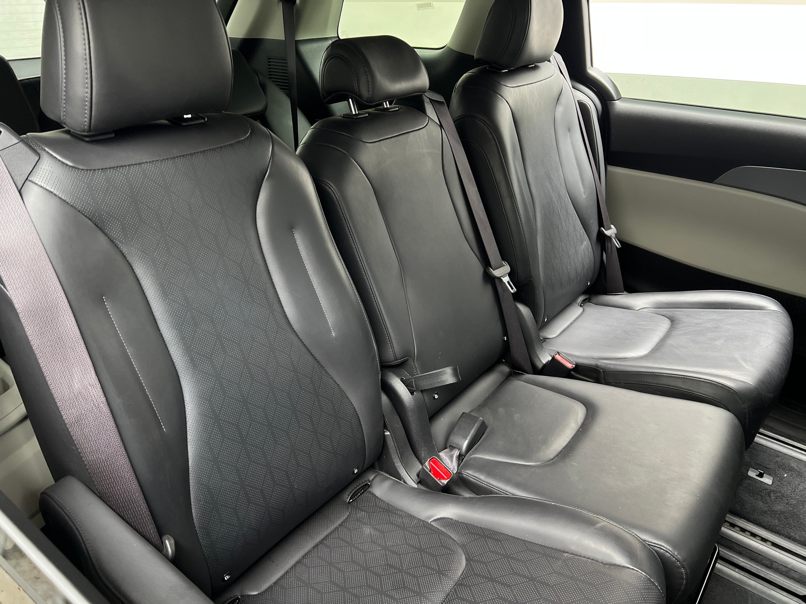 Thumbnail: 2024 Kia Carnival - 5