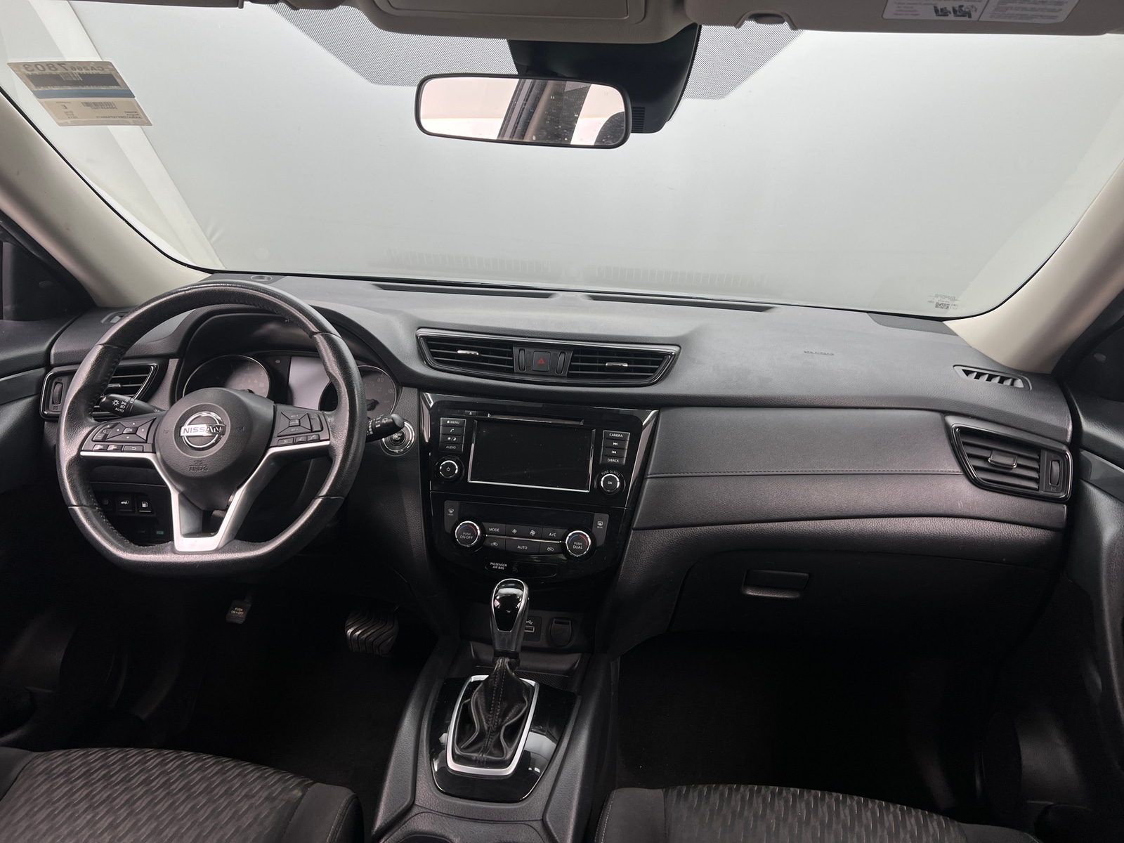 Thumbnail: 2019 Nissan Rogue - 3