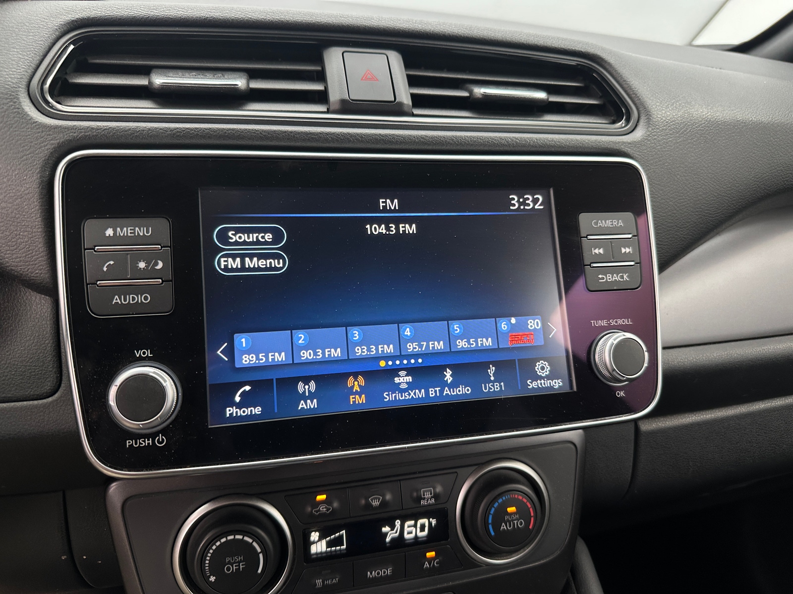 Thumbnail: 2023 Nissan Leaf - 4